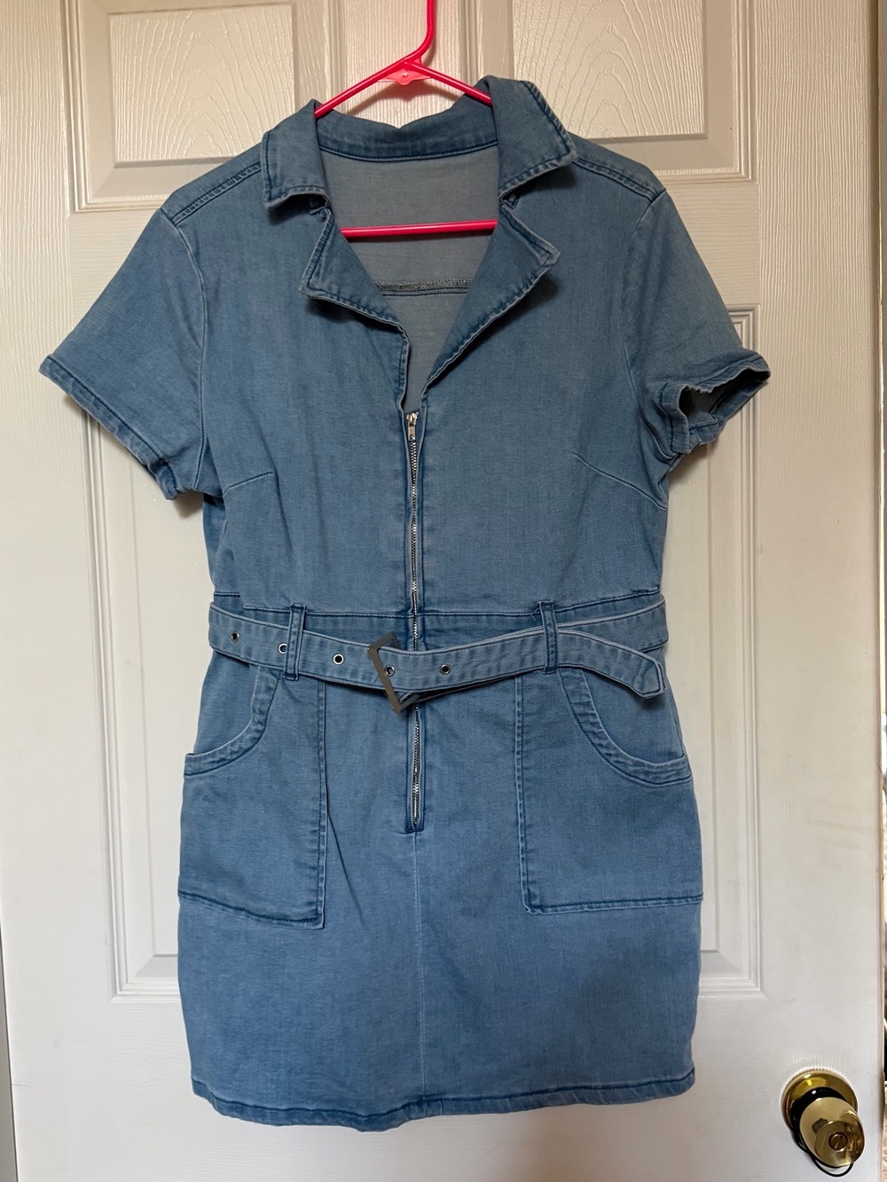 Women’s Blue Denim Zip-Front Belted Shirt Dress size large runs a little big.
